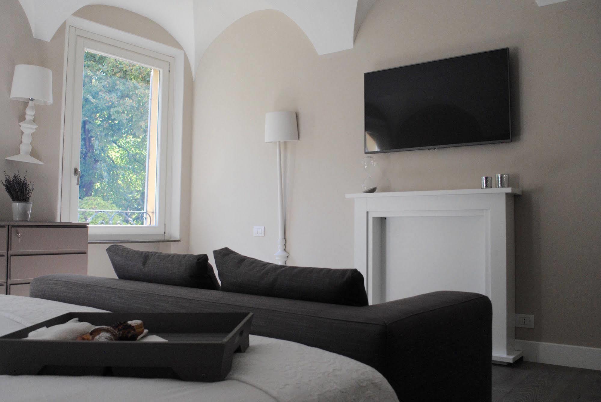 Emilia Suite Park Modena Buitenkant foto